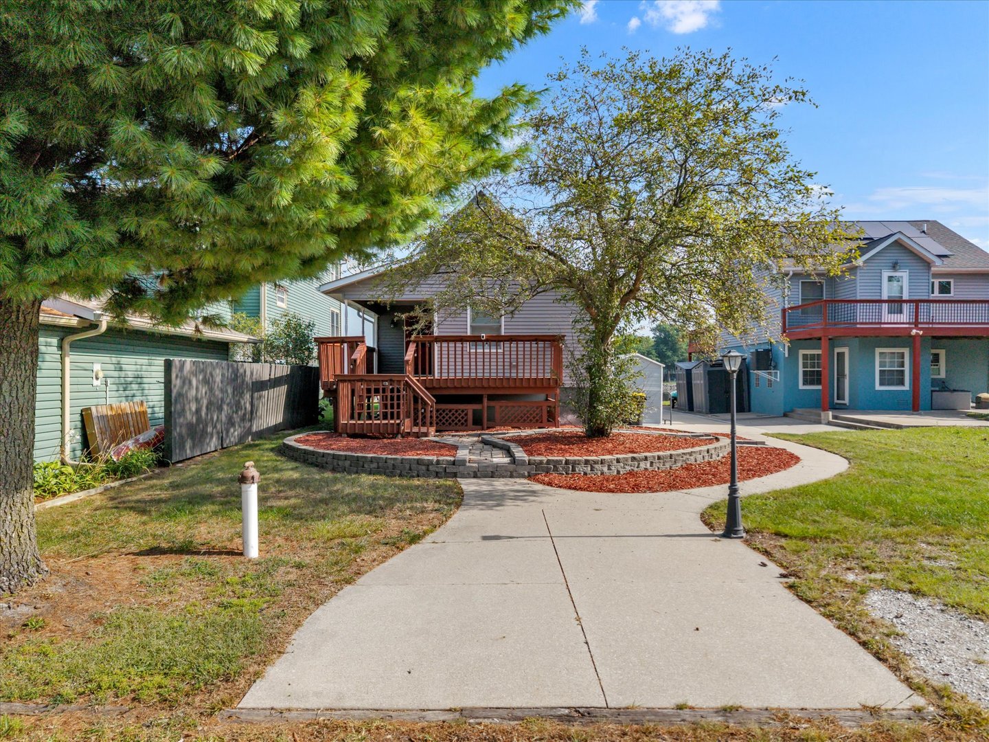 3403 S Shore Drive Property Photo 4
