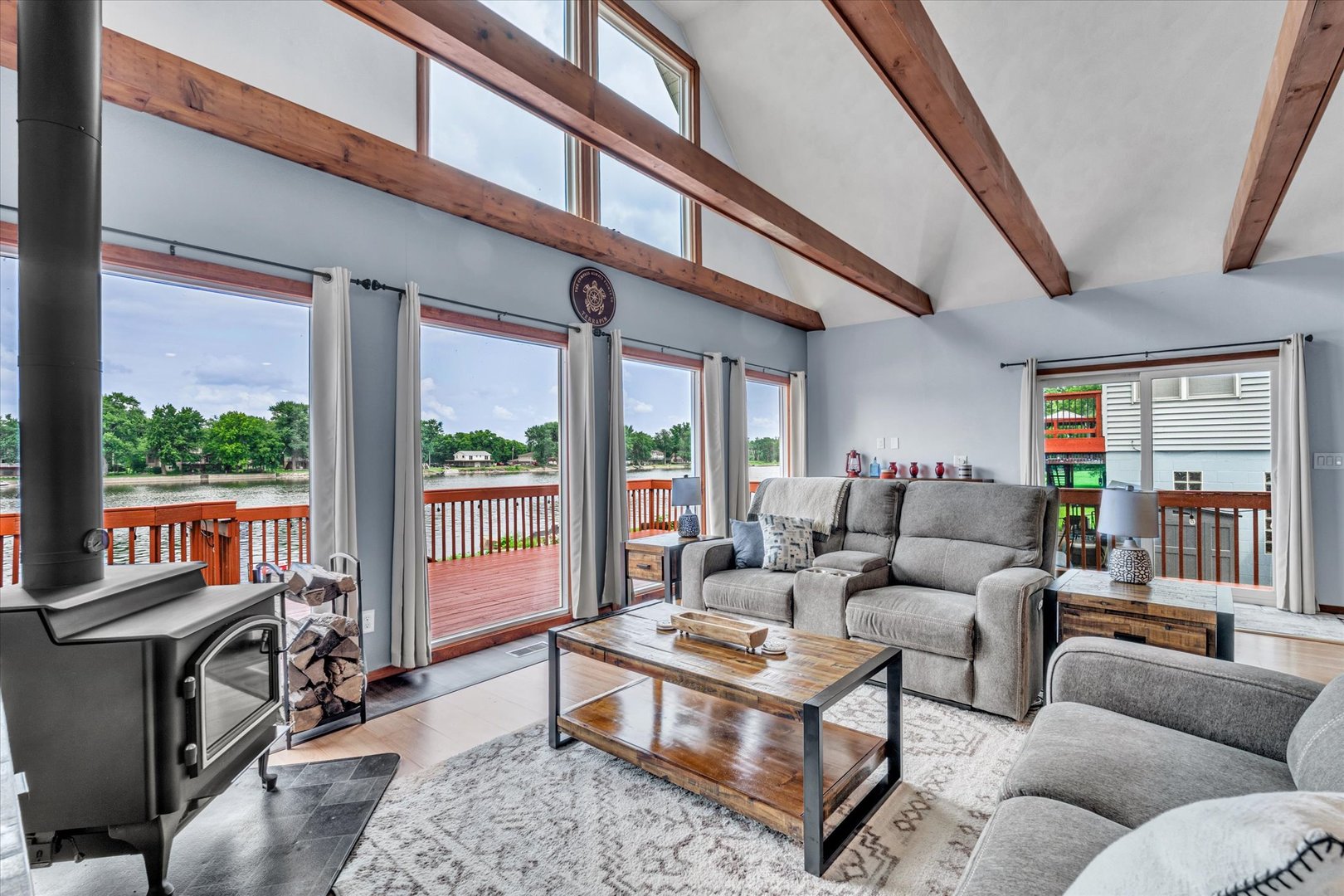 3403 S Shore Drive Property Photo 10