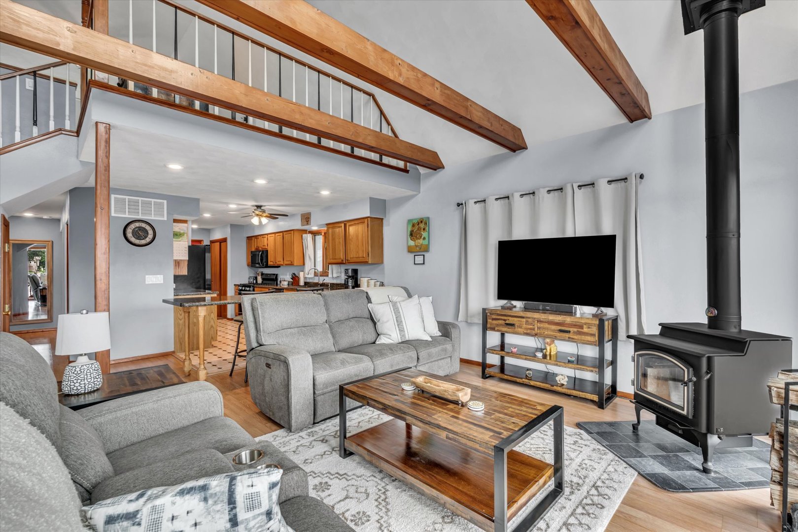3403 S Shore Drive Property Photo 12
