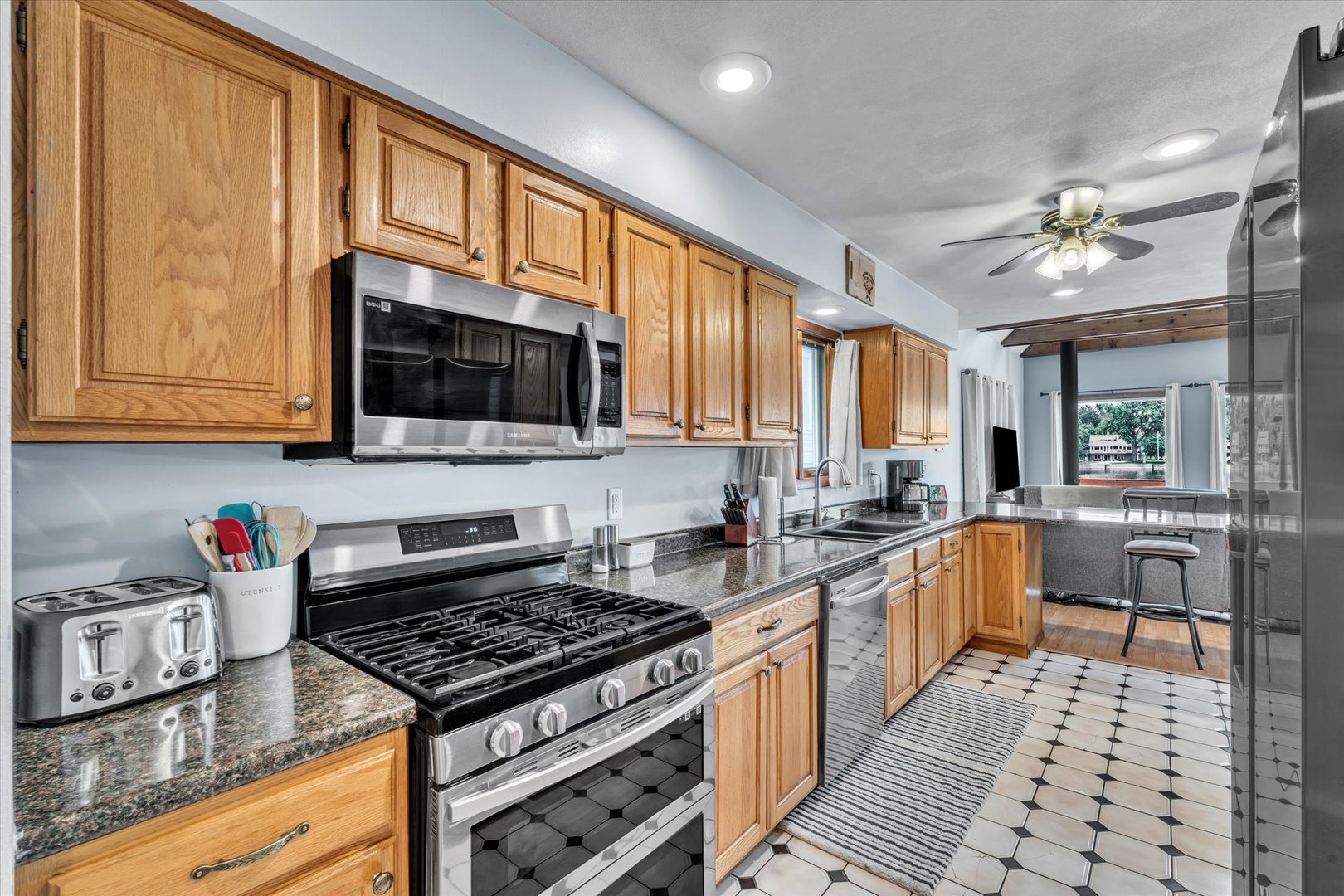 3403 S Shore Drive Property Photo 20