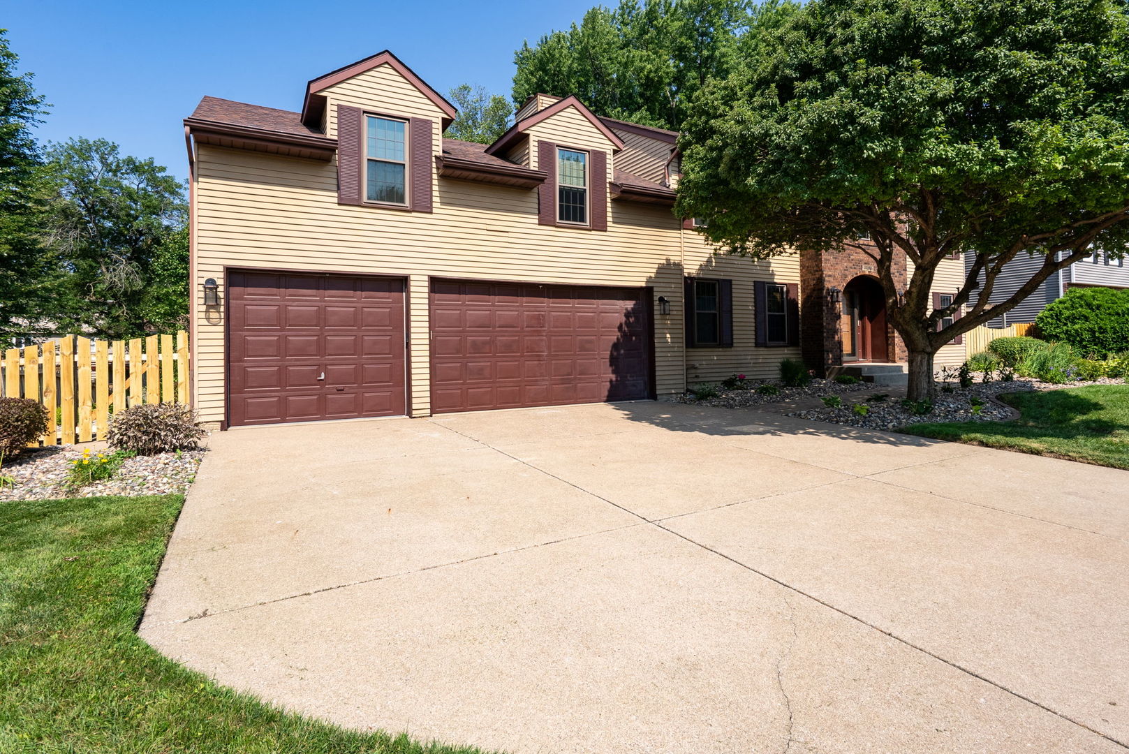 4490 Hamilton Drive Property Photo 2