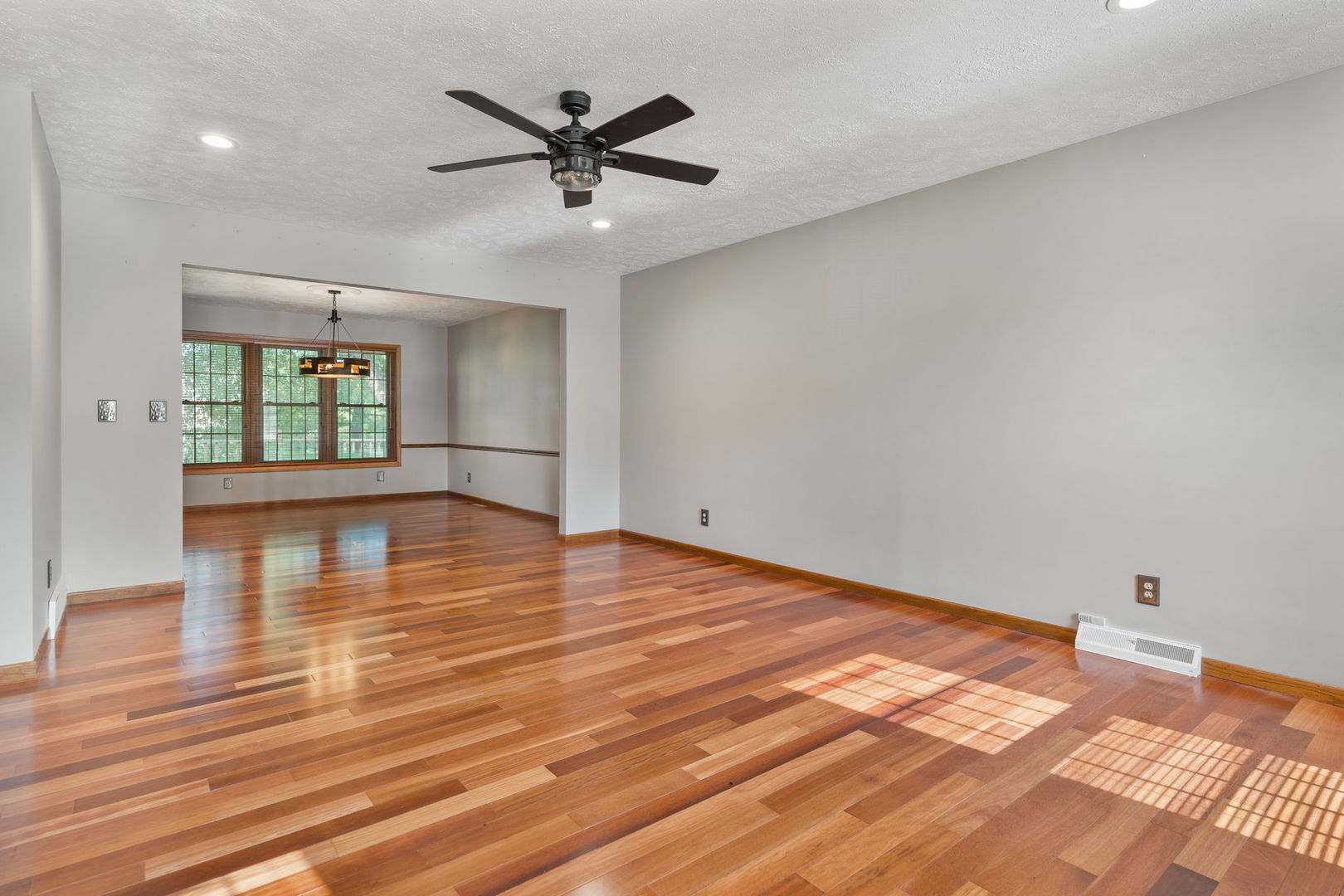 4490 Hamilton Drive Property Photo 7
