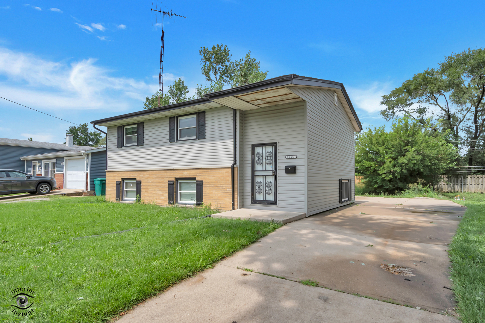 2221 Francine Avenue Property Photo 1