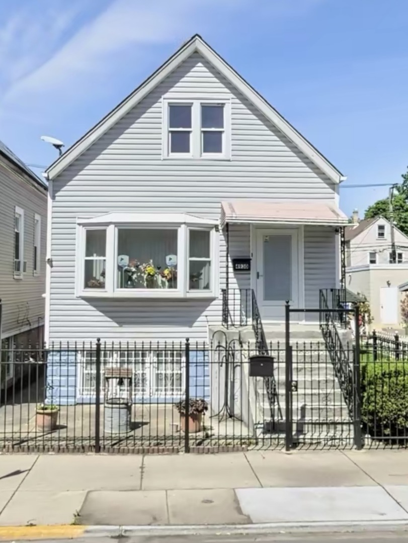 4930 S Damen Avenue Property Photo 1
