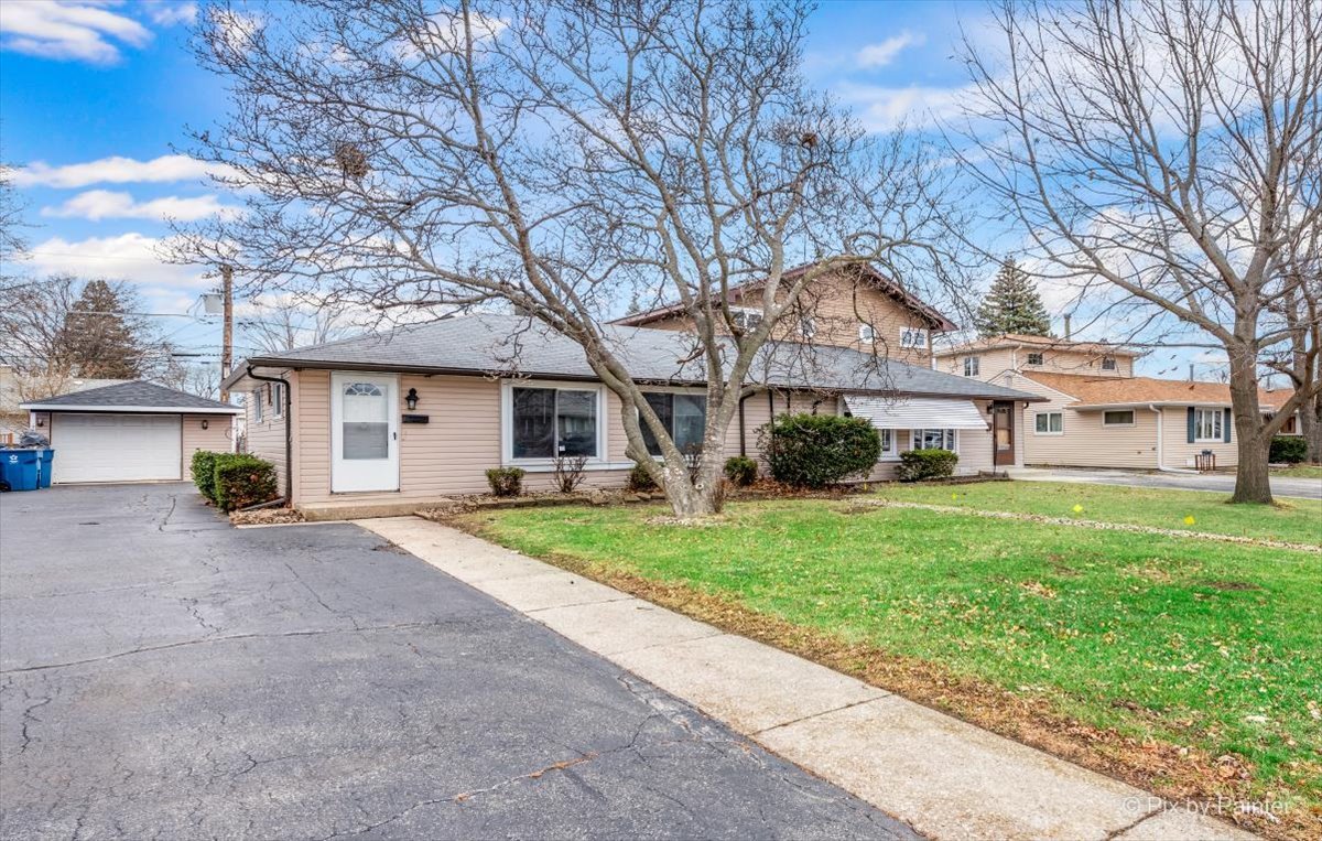 4570 W 88th Place Property Photo 1