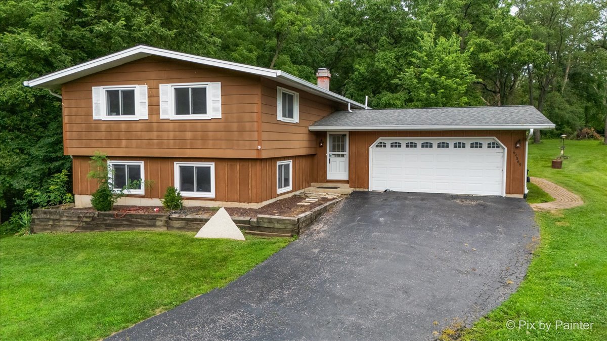 6n365 Essex Avenue Property Photo 1