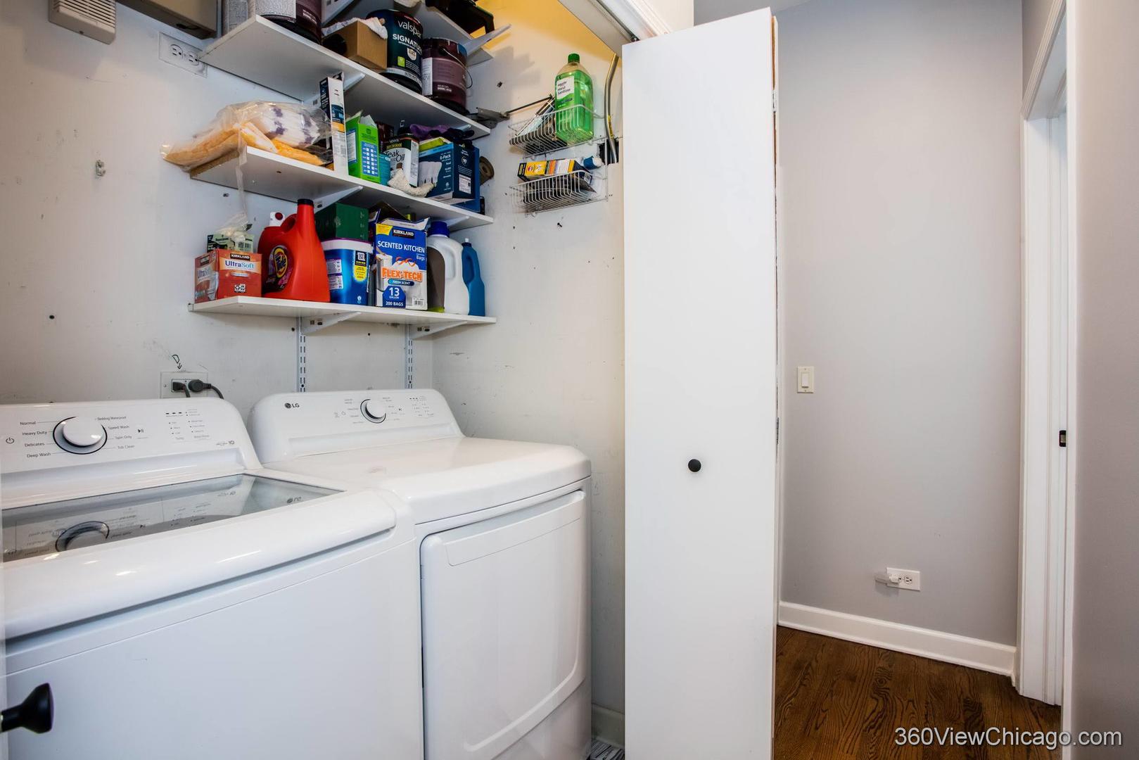 1534 N Bosworth Avenue 3 Property Photo 8
