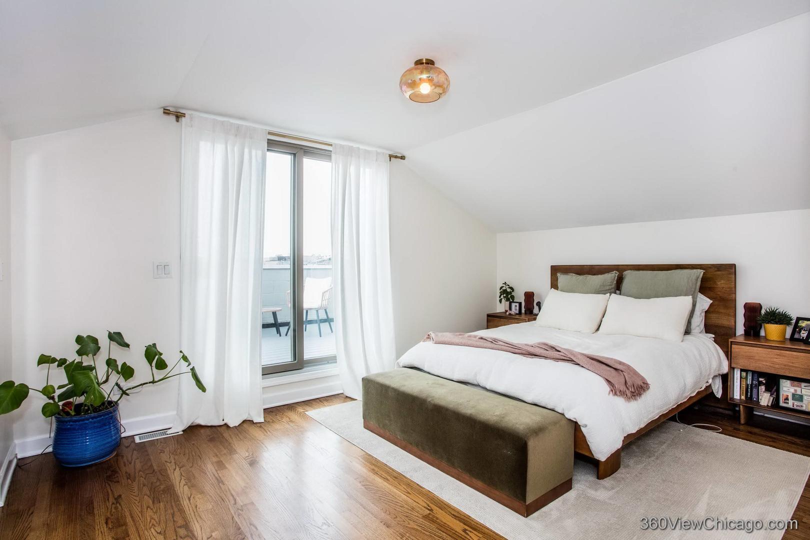 1534 N Bosworth Avenue 3 Property Photo 15