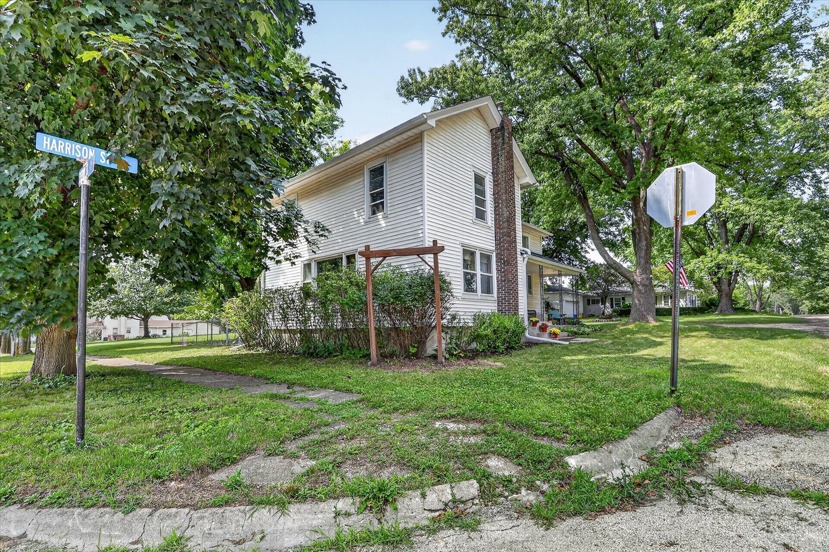 110 N Harrison Street Property Photo 5