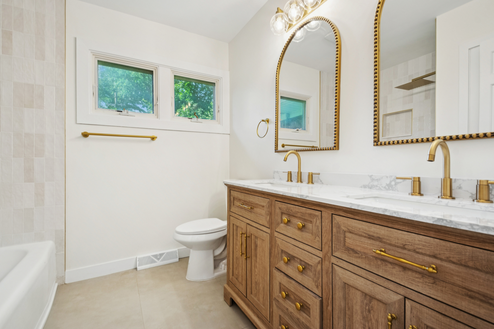 732 Hill Street Property Photo 14