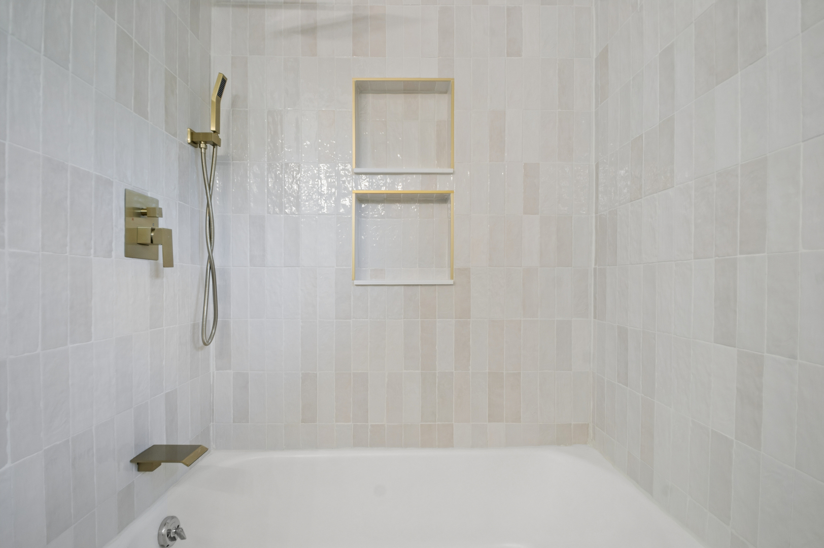 732 Hill Street Property Photo 17