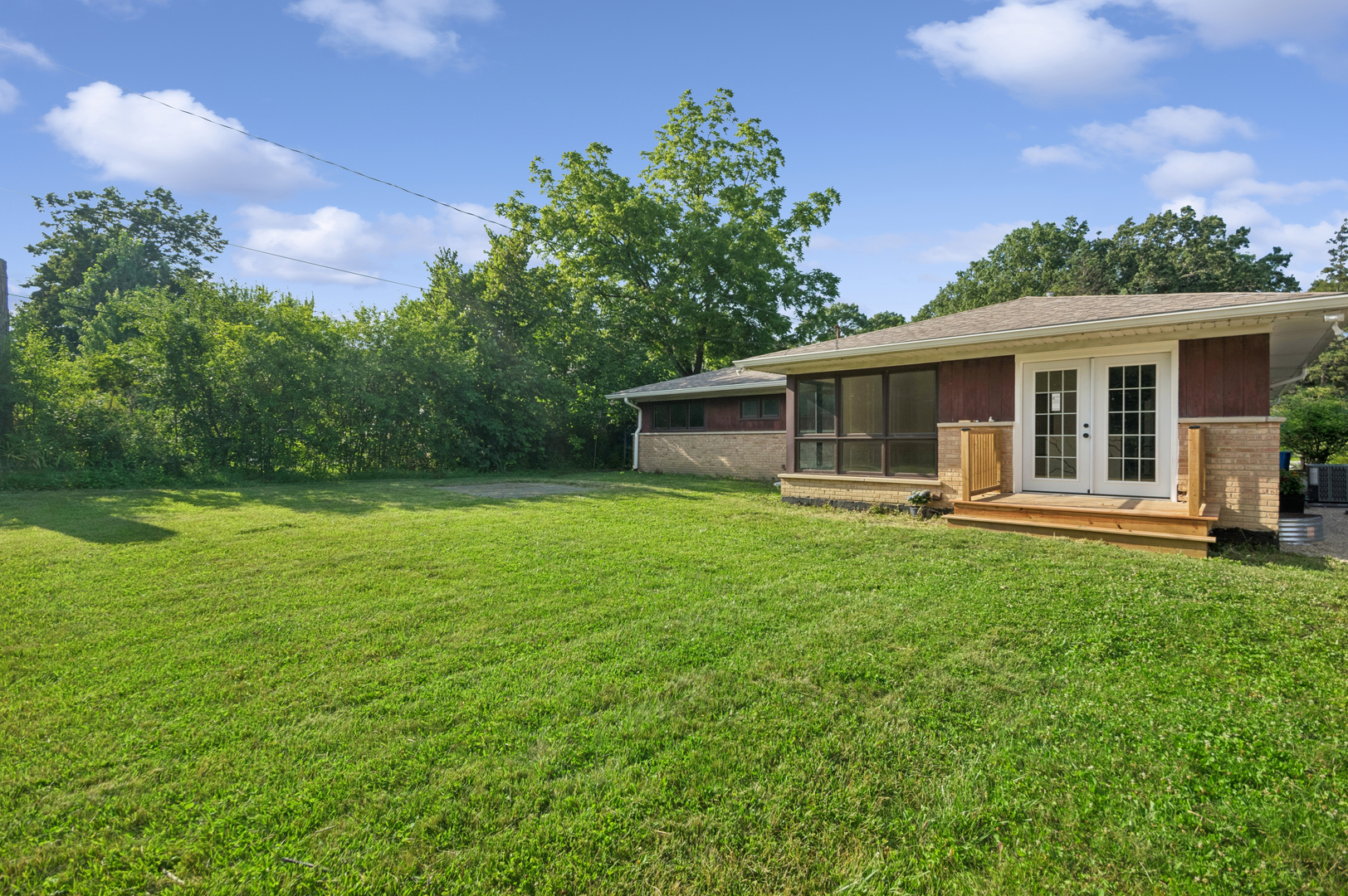 732 Hill Street Property Photo 25