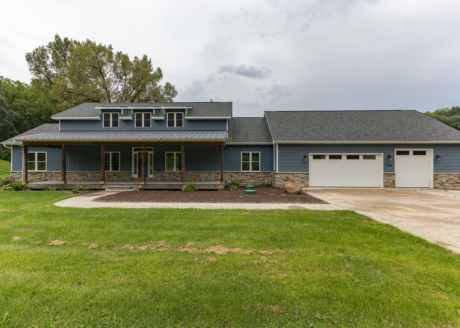 12724231 Property Photo 1