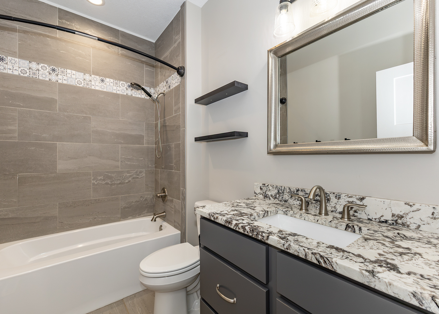 12724231 Property Photo 13