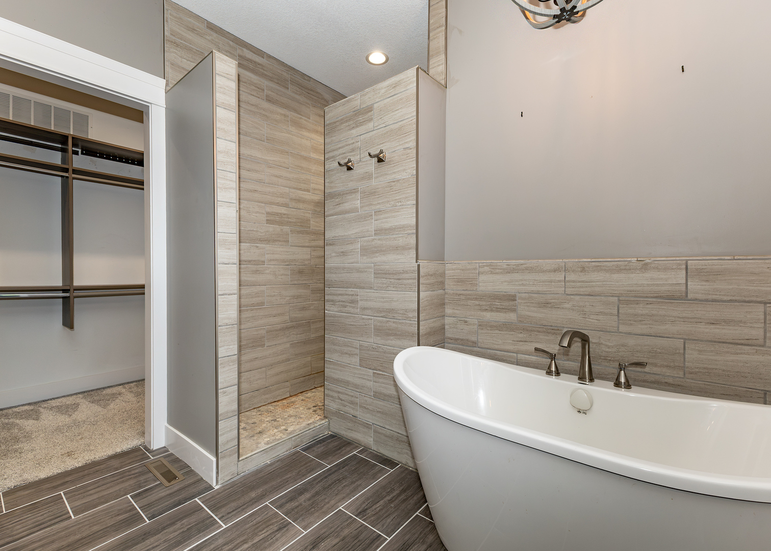 12724231 Property Photo 19