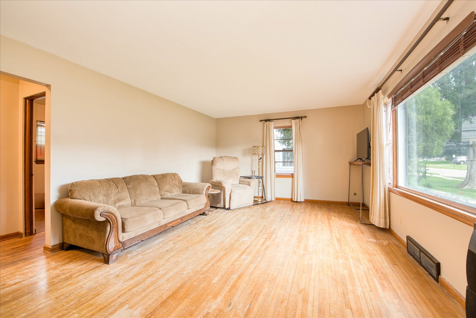 309 E Sunset Place Property Photo 6