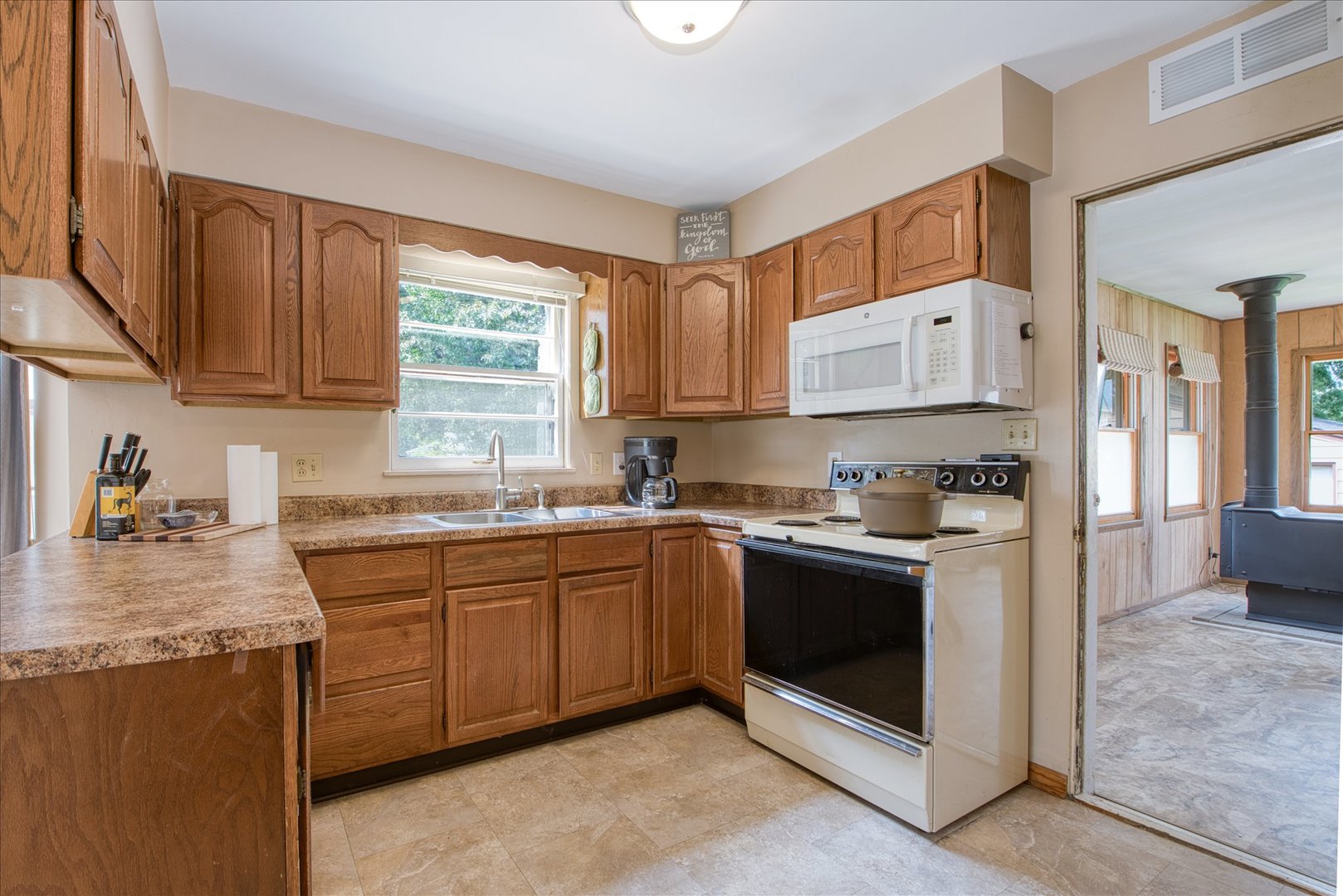 309 E Sunset Place Property Photo 11