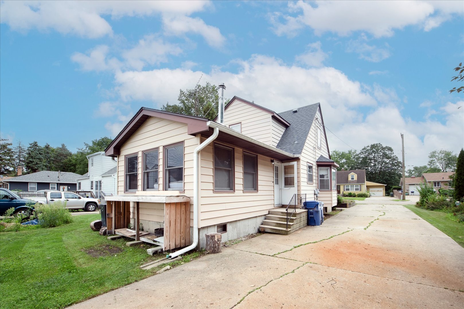 309 E Sunset Place Property Photo 33