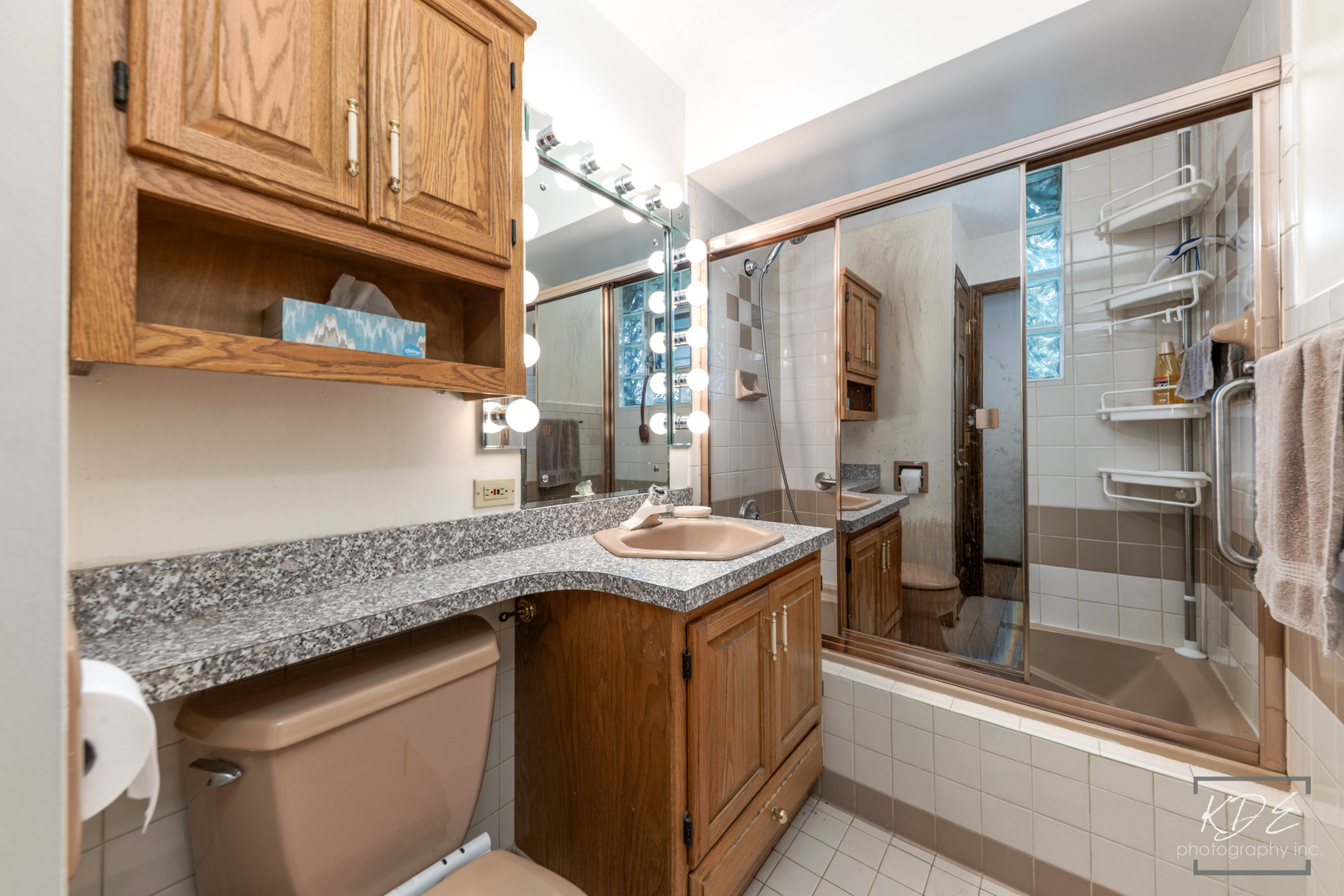 3n606 Locust Avenue Property Photo 16