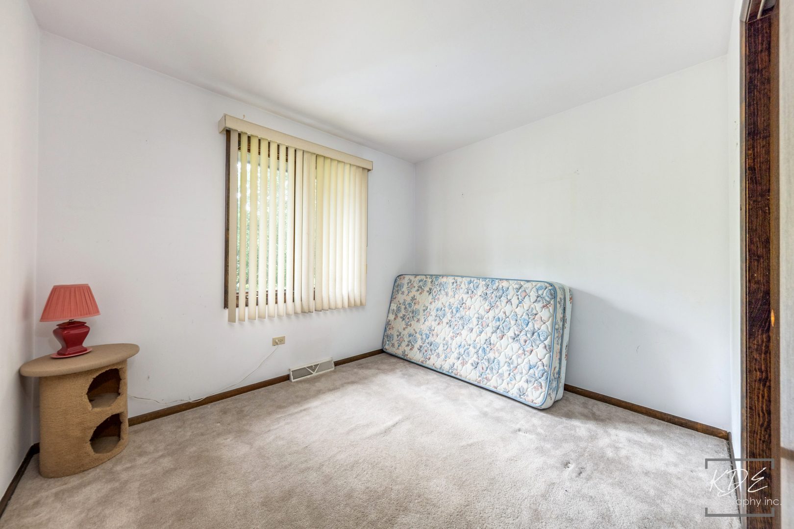 3n606 Locust Avenue Property Photo 18