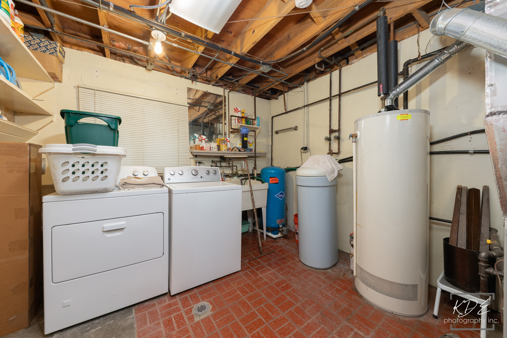3n606 Locust Avenue Property Photo 23