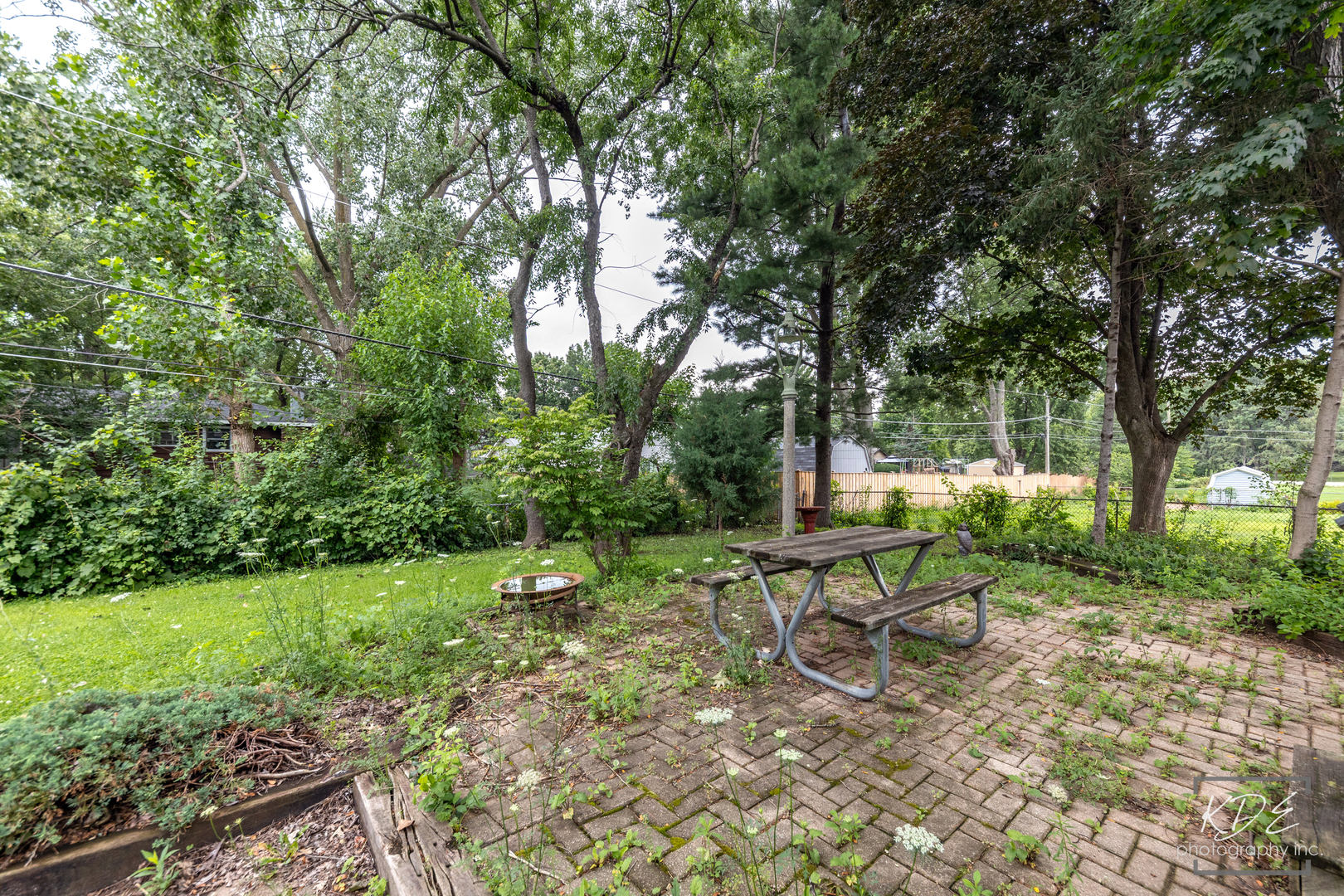 3n606 Locust Avenue Property Photo 26