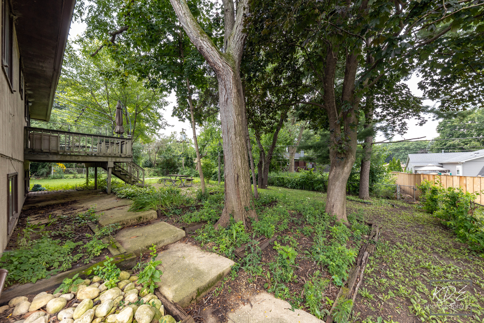 3n606 Locust Avenue Property Photo 29