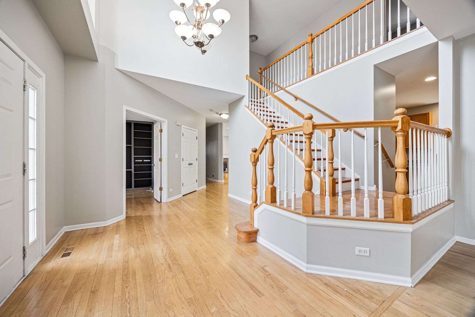 722 Aster Drive Property Photo 3