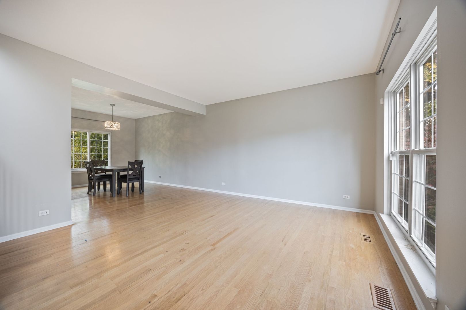 722 Aster Drive Property Photo 4