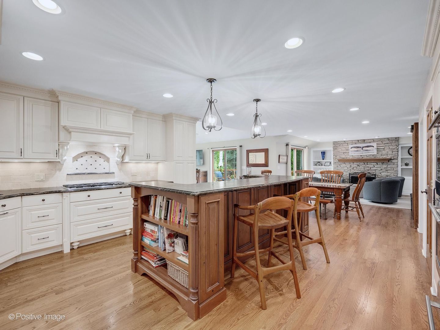 12724271 Property Photo 18
