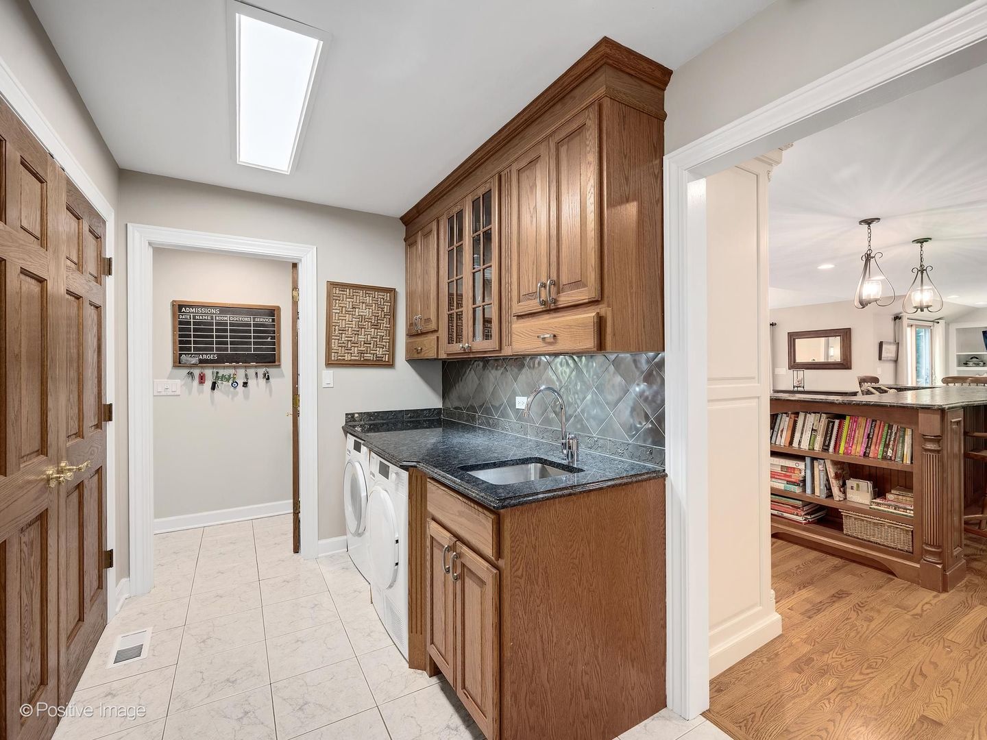 12724271 Property Photo 23