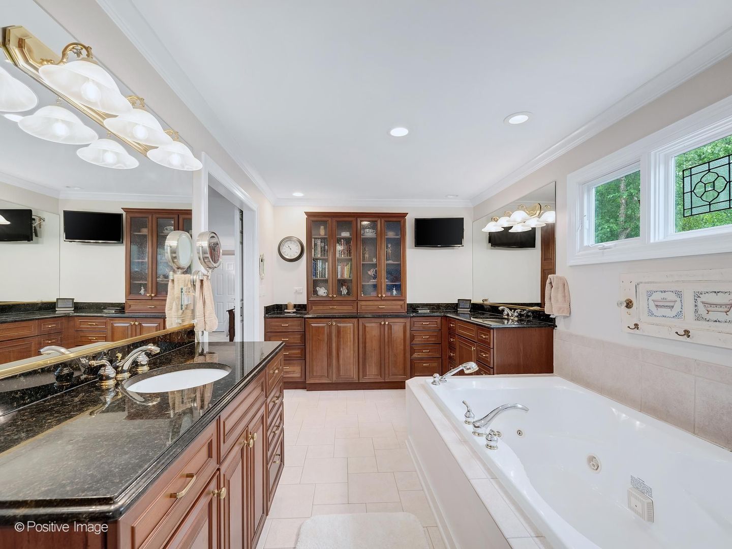 12724271 Property Photo 26
