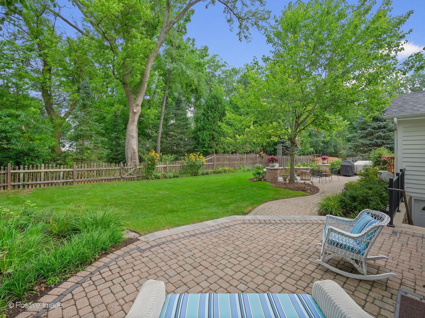 12724271 Property Photo 37