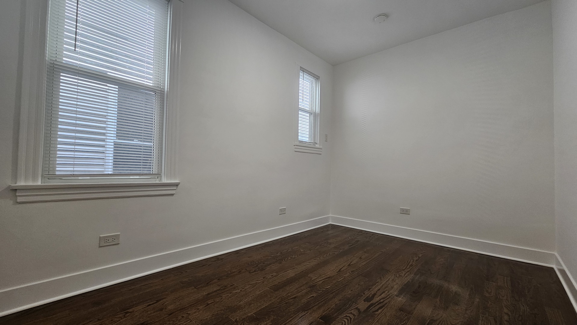 2541 N Southport Avenue 2r Property Photo 15