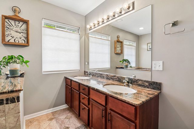 1214 Walnut Glen Drive Property Photo 14