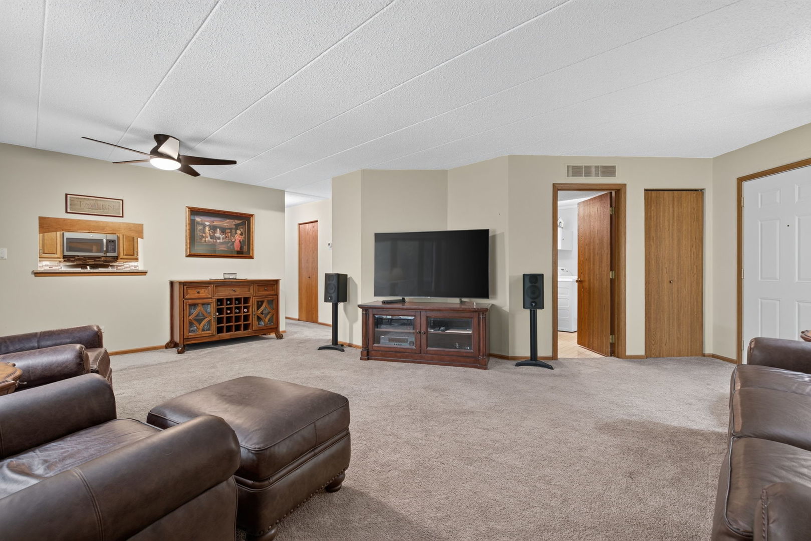 2752 Harbor Drive Property Photo 9
