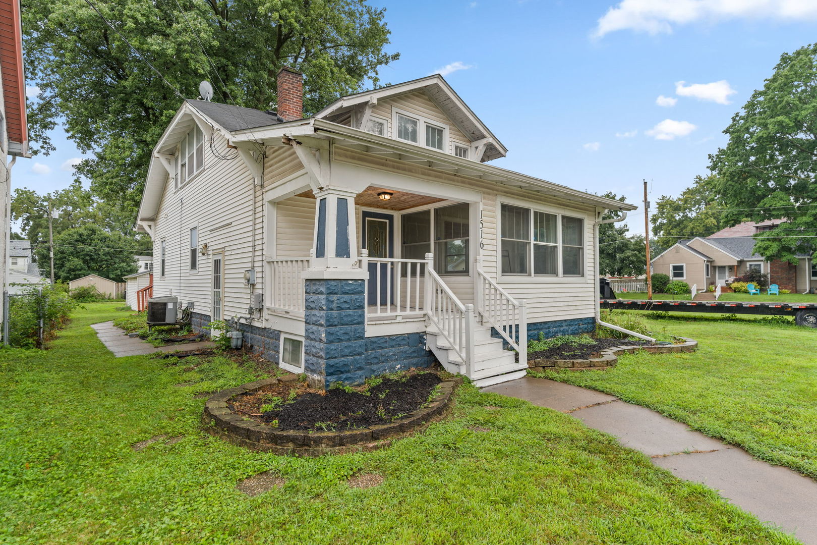 1516 21st Avenue Property Photo 2