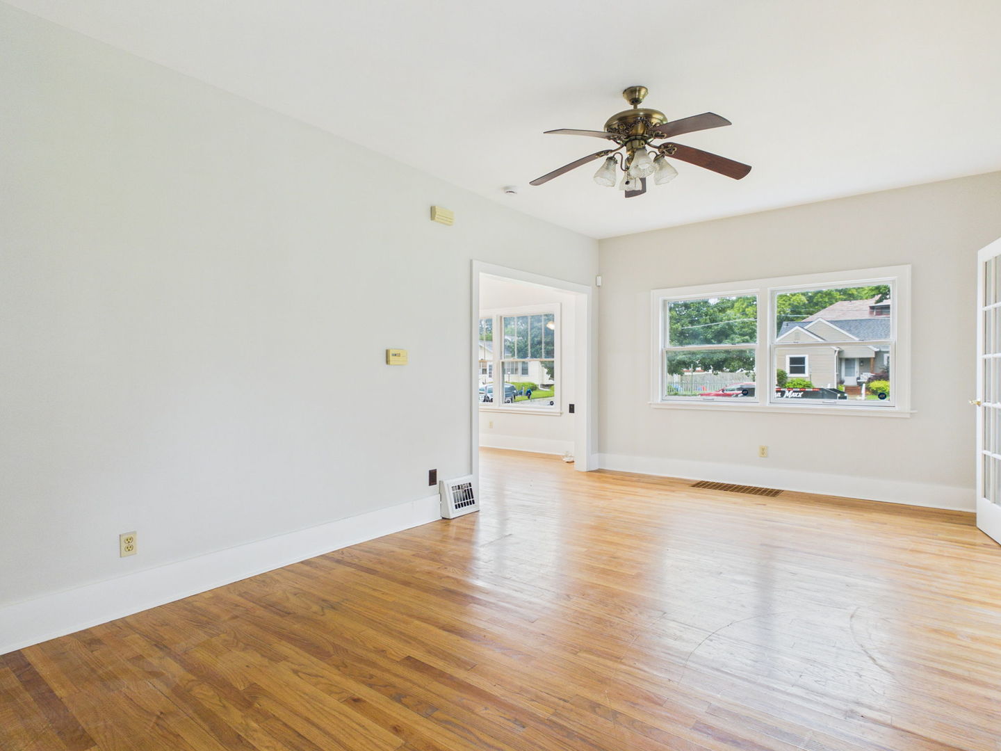 1516 21st Avenue Property Photo 4