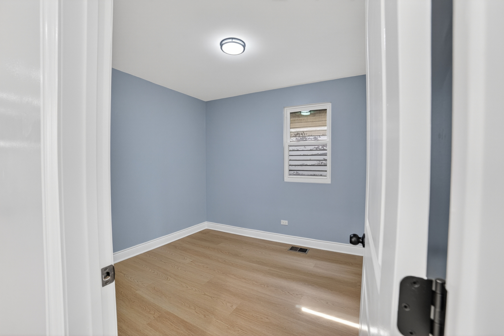 123 W 104th Place Property Photo 15