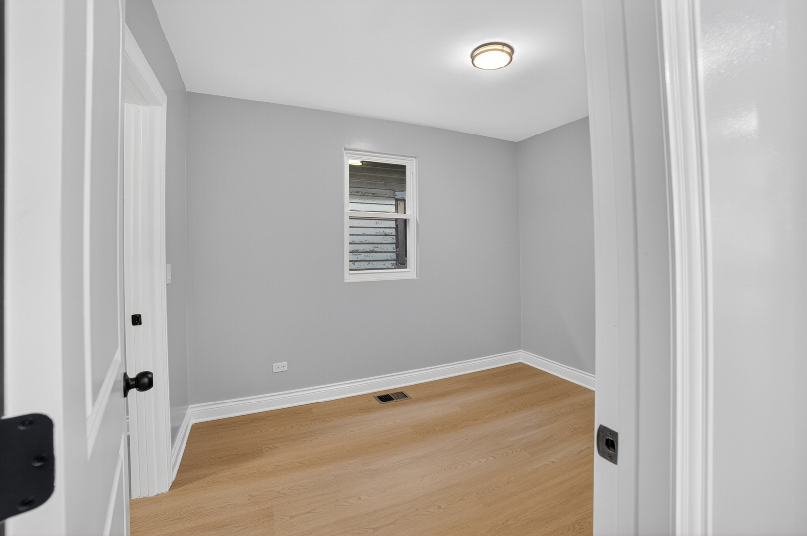 123 W 104th Place Property Photo 18