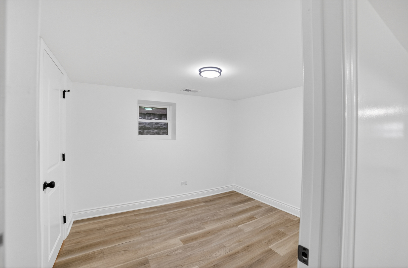 123 W 104th Place Property Photo 32