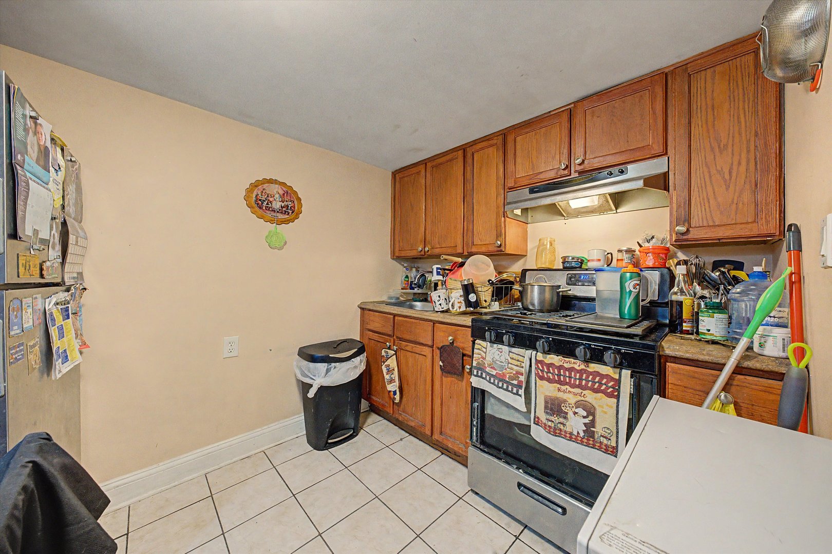 5200 S Lorel Avenue Property Photo 7