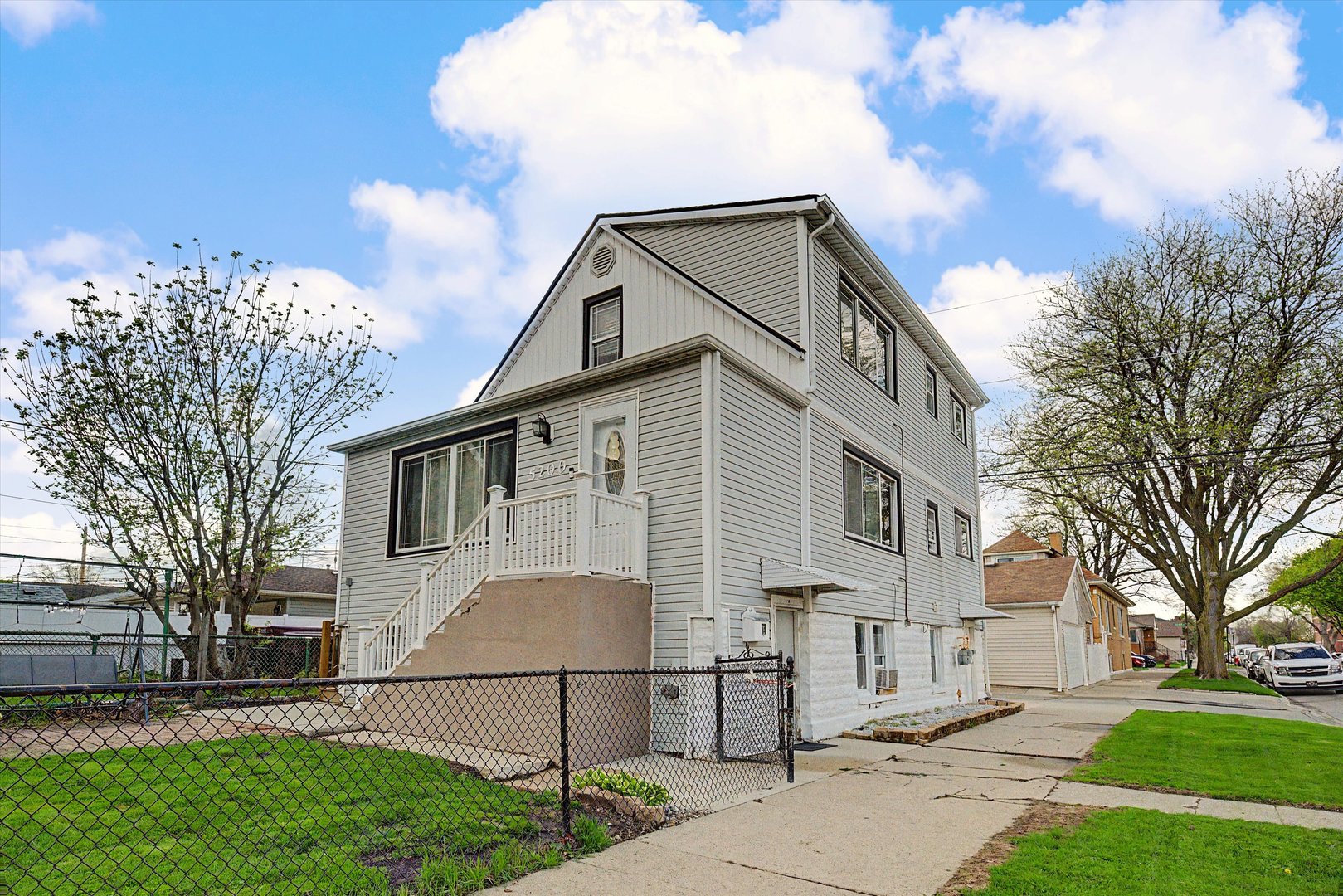 5200 S Lorel Avenue Property Photo 11