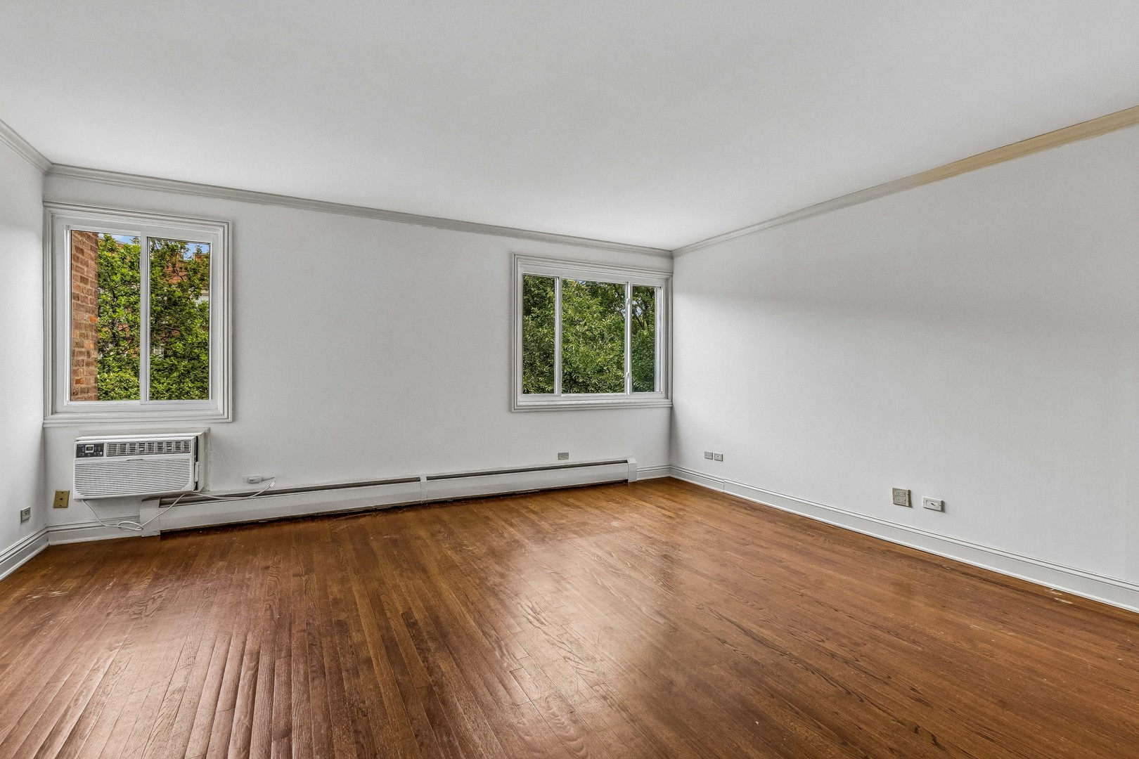 777 Hinman Avenue 35 Property Photo 3