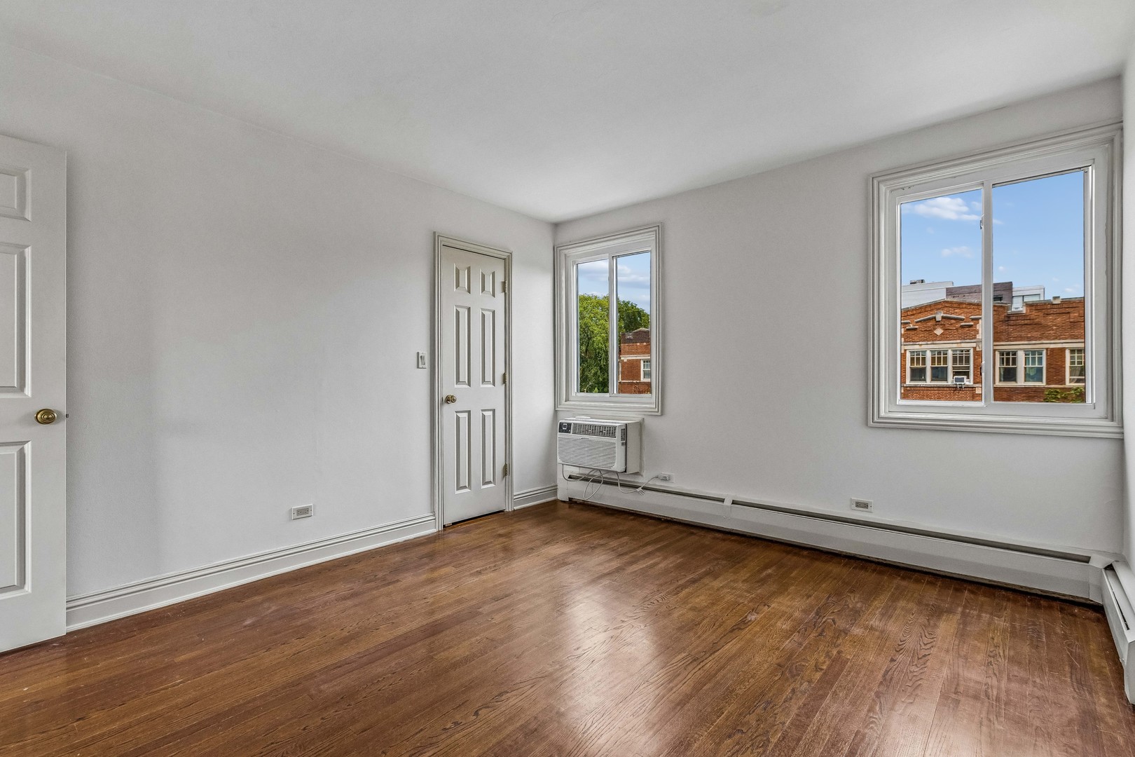 777 Hinman Avenue 35 Property Photo 12