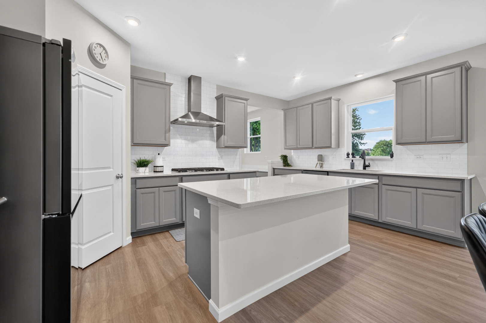 3667 Peregrine Way Property Photo 13