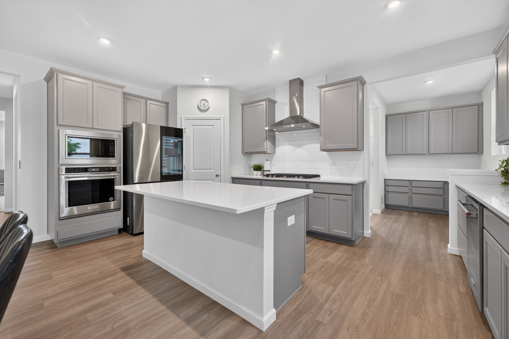 3667 Peregrine Way Property Photo 14