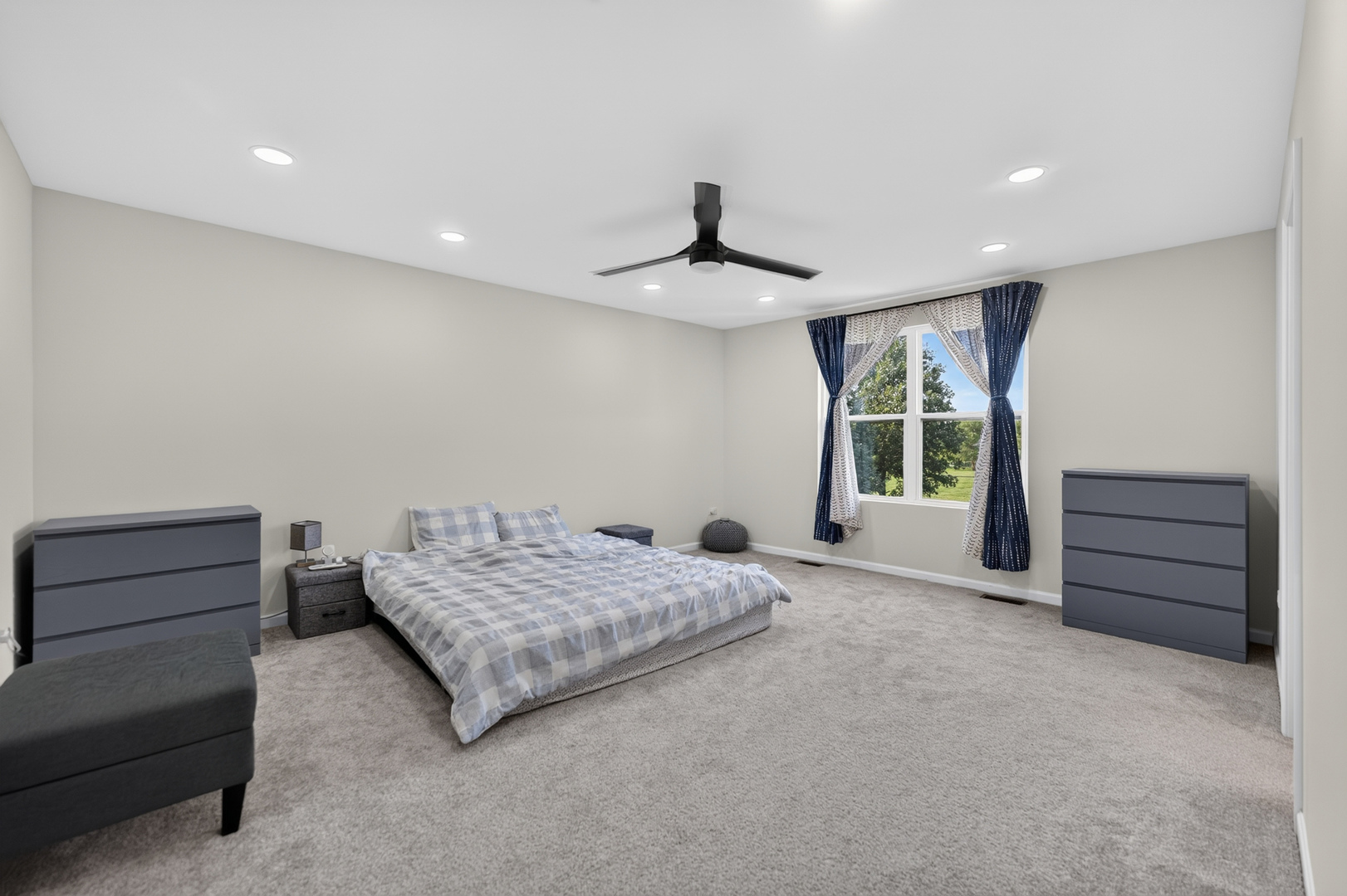 3667 Peregrine Way Property Photo 20