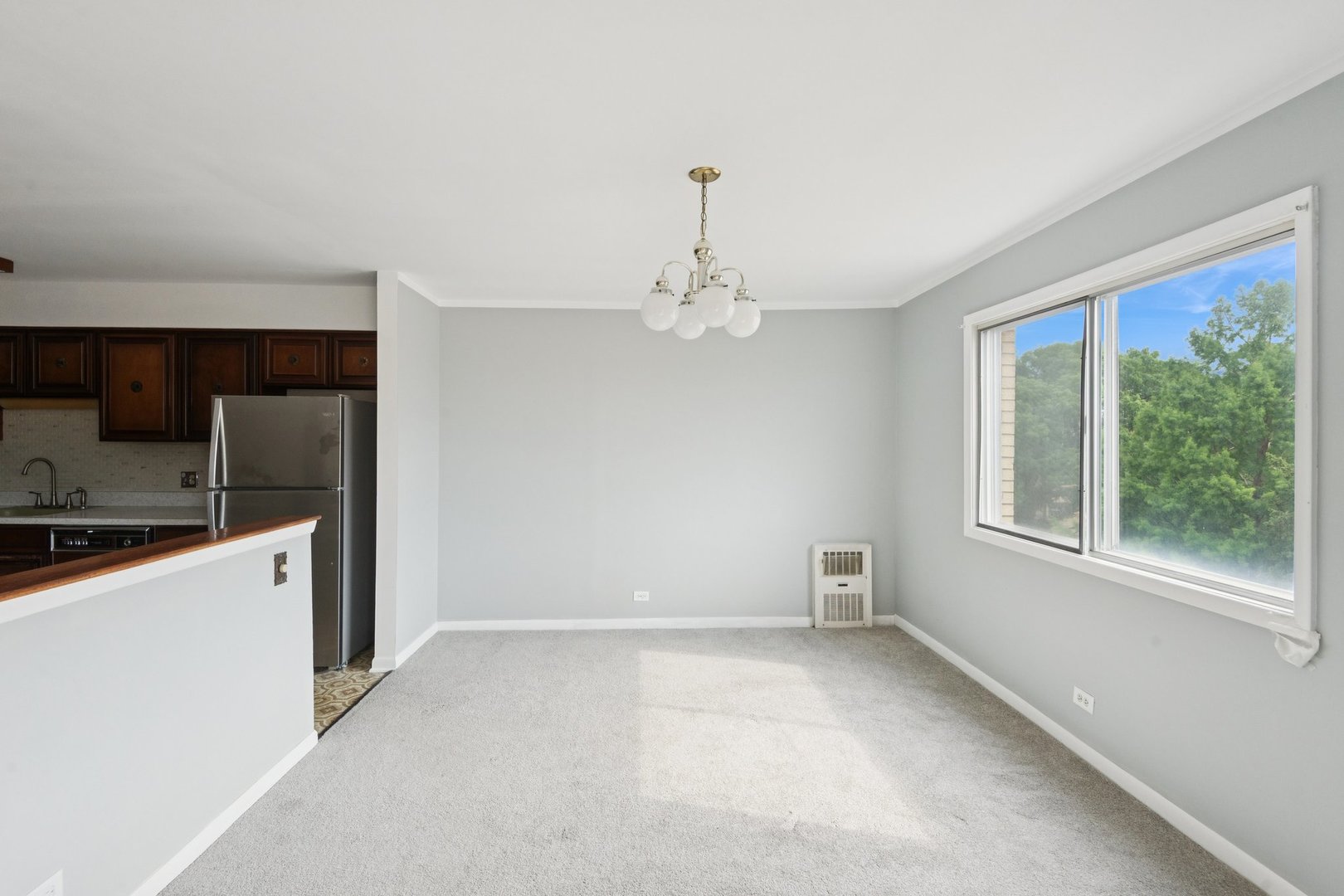 5251 Galitz Street 404 Property Photo 5