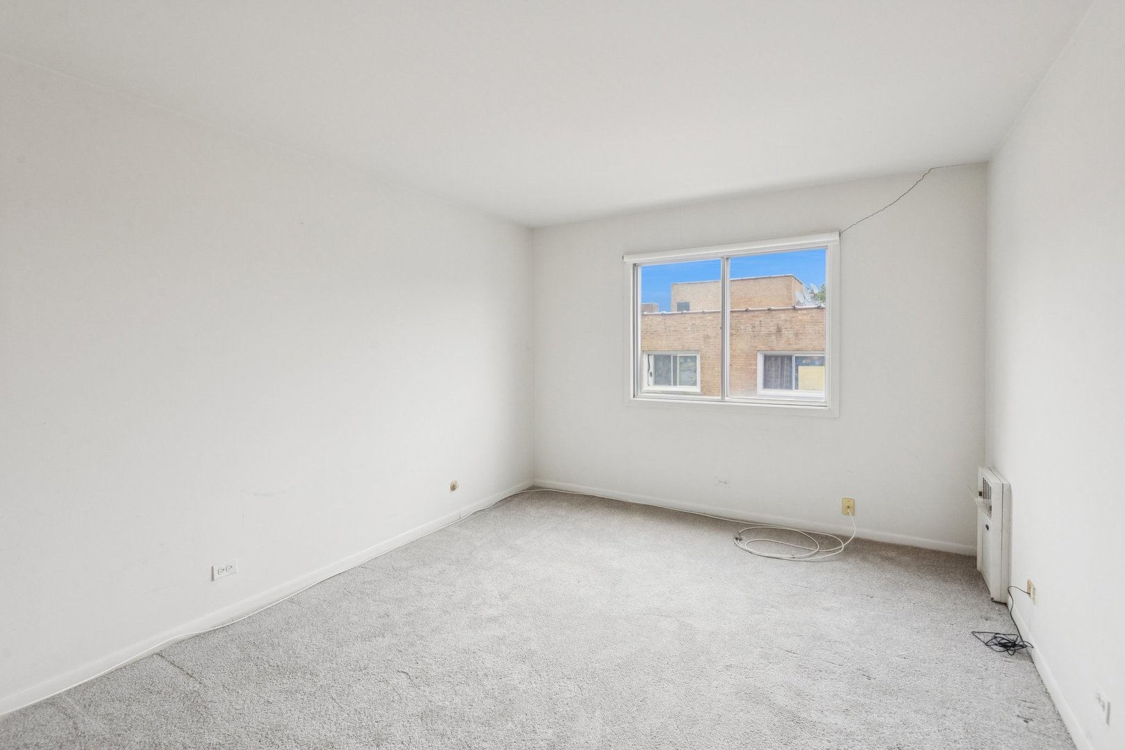 5251 Galitz Street 404 Property Photo 10